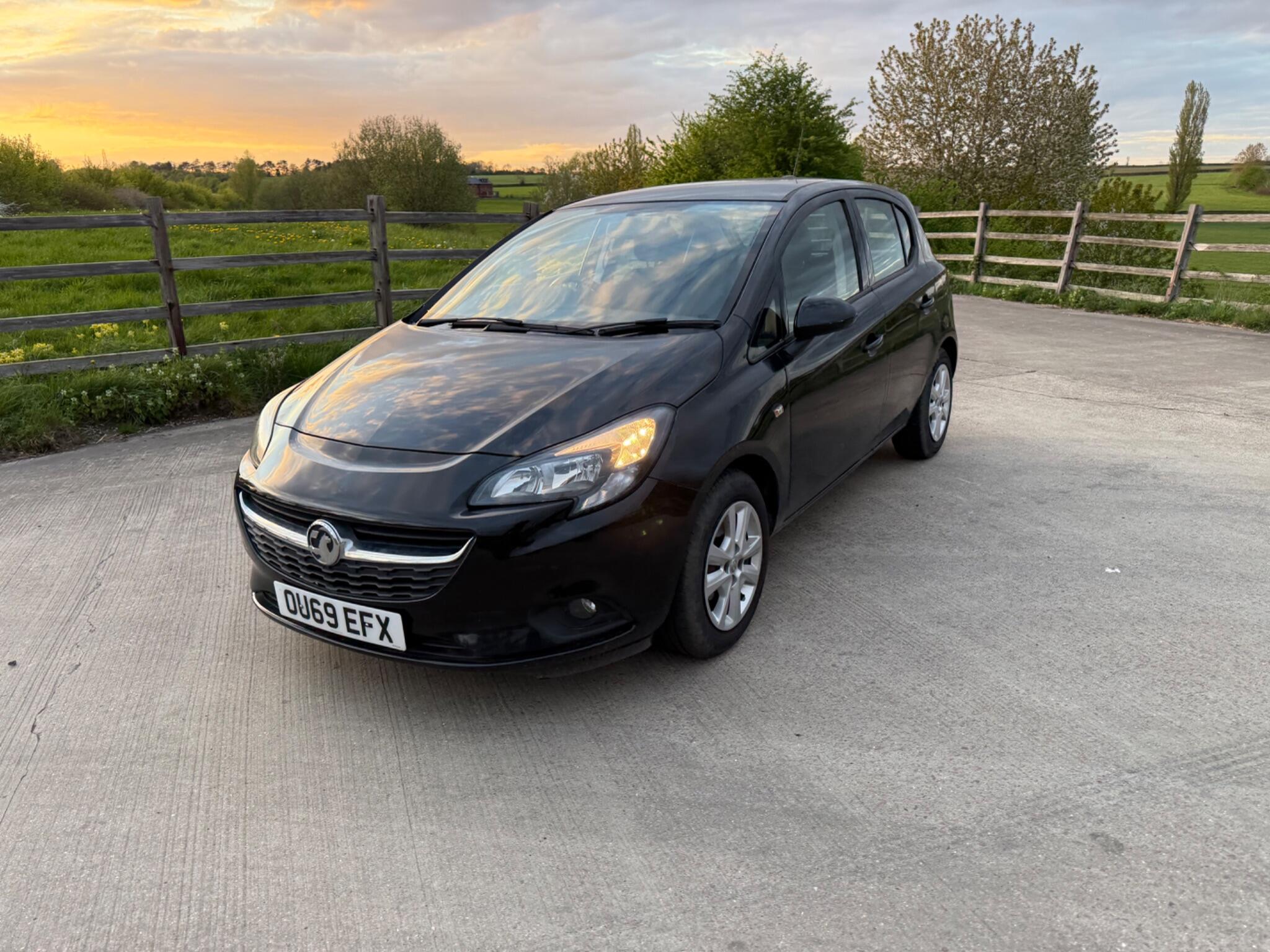 Vauxhall Corsa 1.4i Design Euro 6 (s/s) 5dr — photo 62 of 104